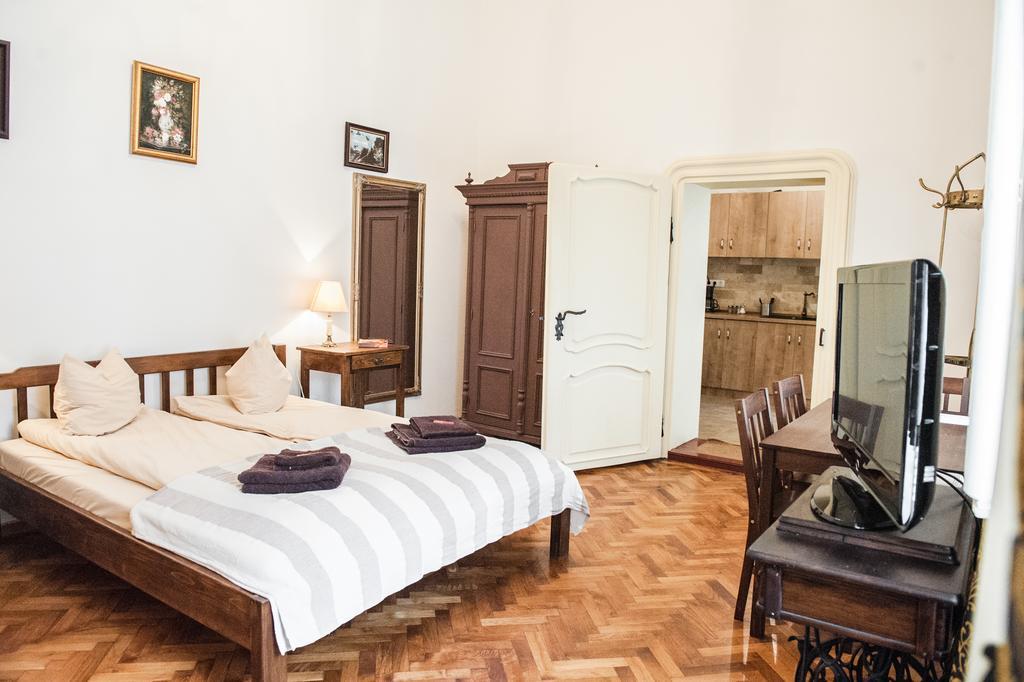 Brukenthal Central Apartments Sibiu Room photo